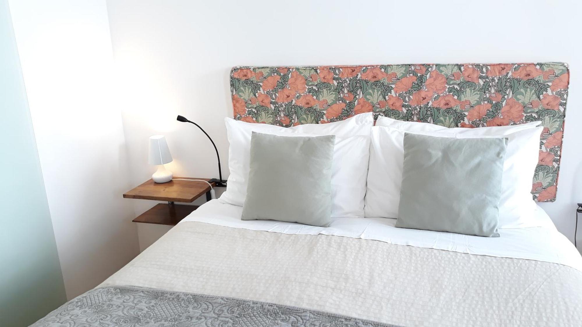 Calcada Guesthouse 타비라 외부 사진