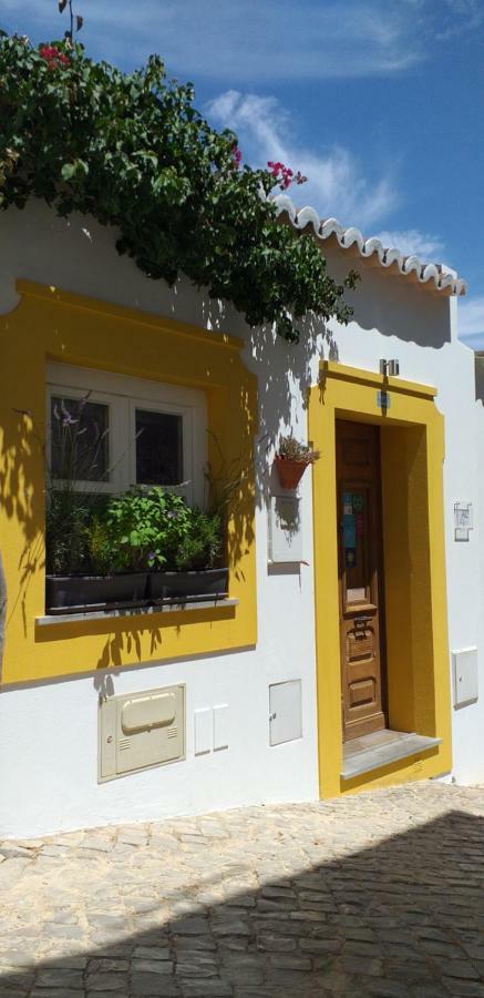 Calcada Guesthouse 타비라 외부 사진